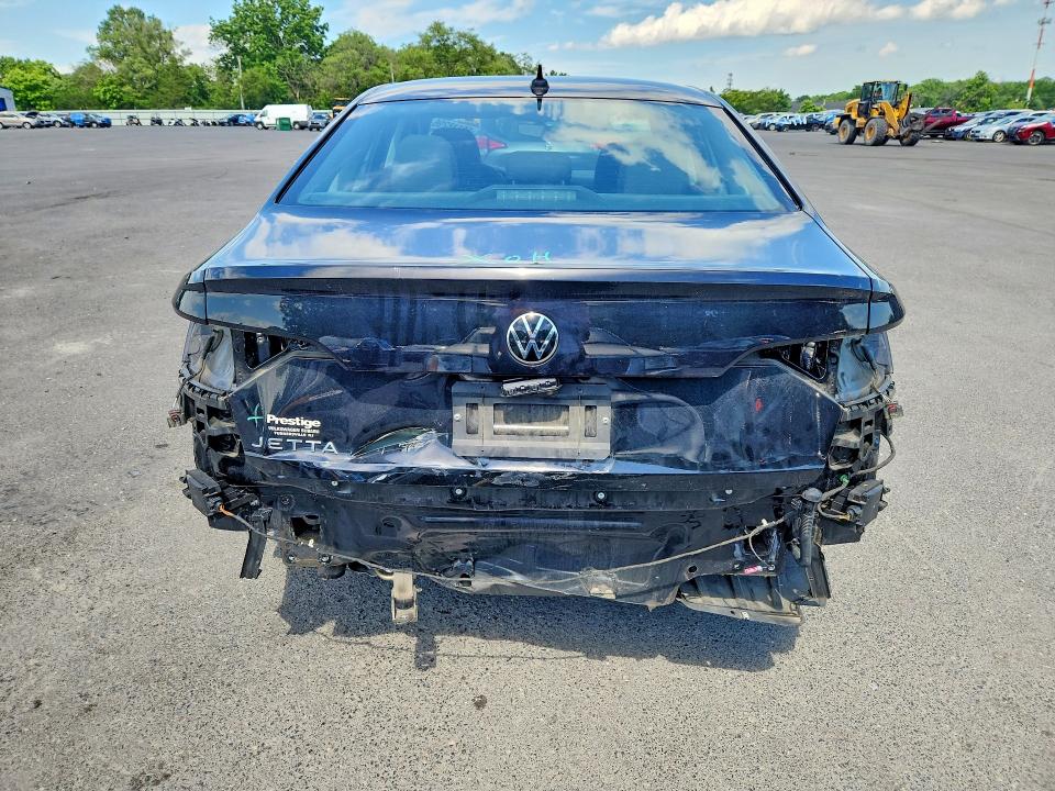 58118296 :رقم المزاد ، 3VW5M7BU9PM005589 vin ، 2023 Volkswagen Jetta مزاد بيع