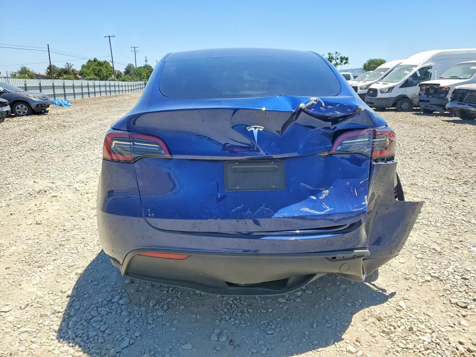 2025 Tesla Model Y მანქანა იყიდება აუქციონზე, vin: 7SAYGDED2SF221835, აუქციონის ნომერი: 58079666