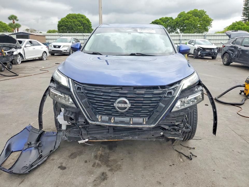 56097026 :رقم المزاد ، JN8BT3BA6PW000961 vin ، 2023 Nissan Rogue مزاد بيع