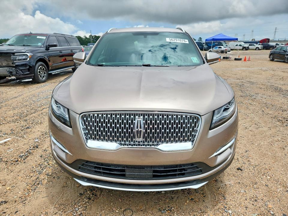 Продажа на аукционе авто 2019 Lincoln Mkc, vin: 5LMCJ1C90KUL16884, номер лота: 56291076
