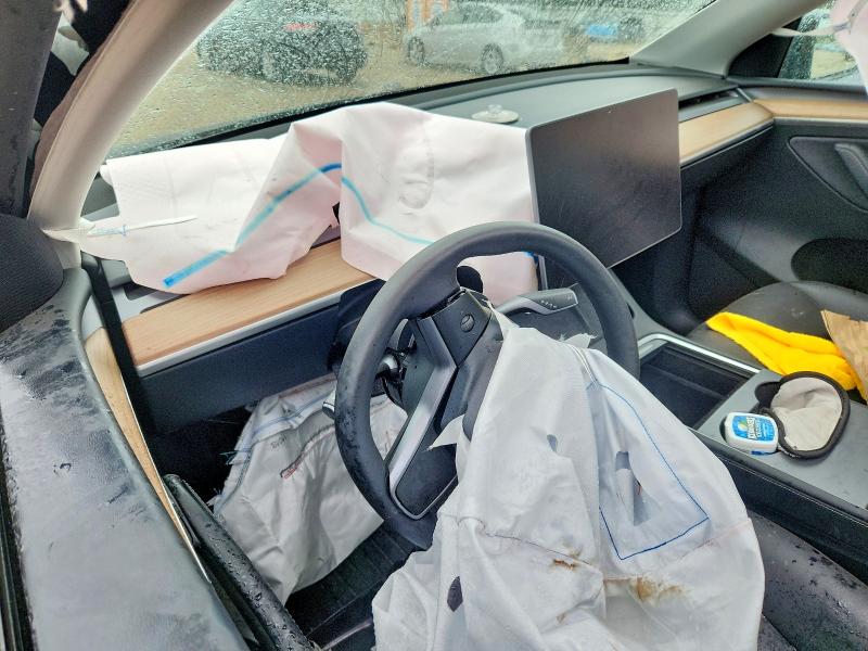 2025 Tesla Model Y მანქანა იყიდება აუქციონზე, vin: 7SAYGDEE8SF258297, აუქციონის ნომერი: 58355546