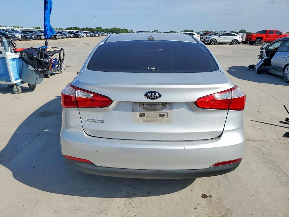58480376 :رقم المزاد ، KNAFK4A63G5607261 vin ، 2016 Kia Forte مزاد بيع