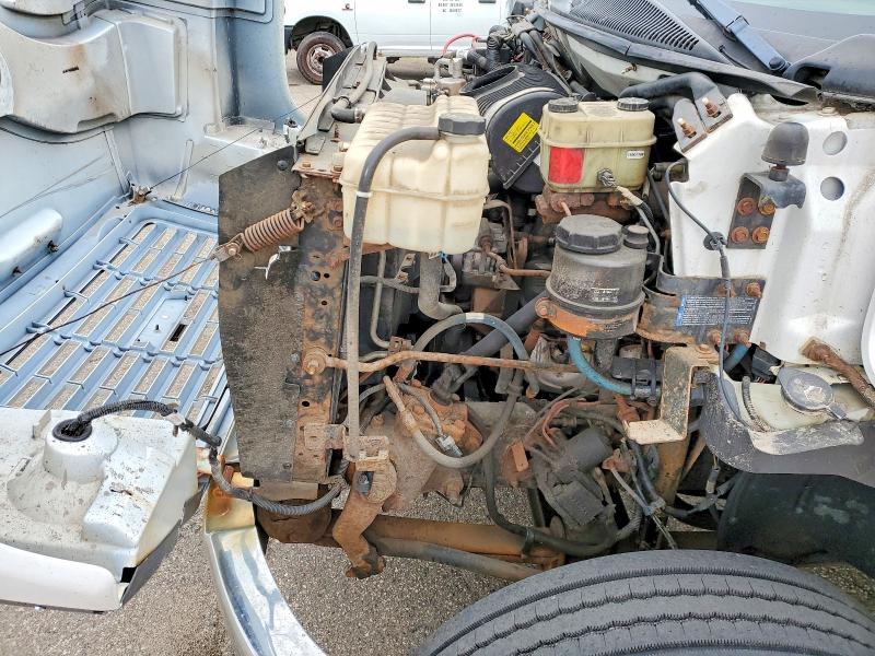 55966226 :رقم المزاد ، 1GBJ7C1EX4F520645 vin ، 2004 Chevrolet C7500 مزاد بيع