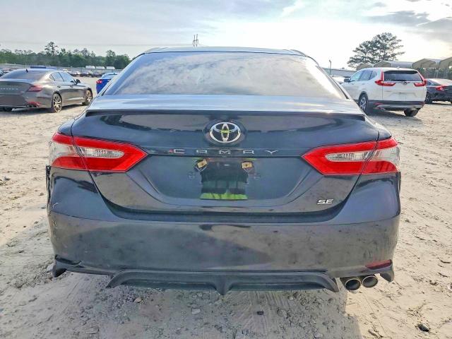 Продаж на аукціоні авто 2018 Toyota Camry, vin: 4T1B11HK0JU678772, номер лоту: 55501186
