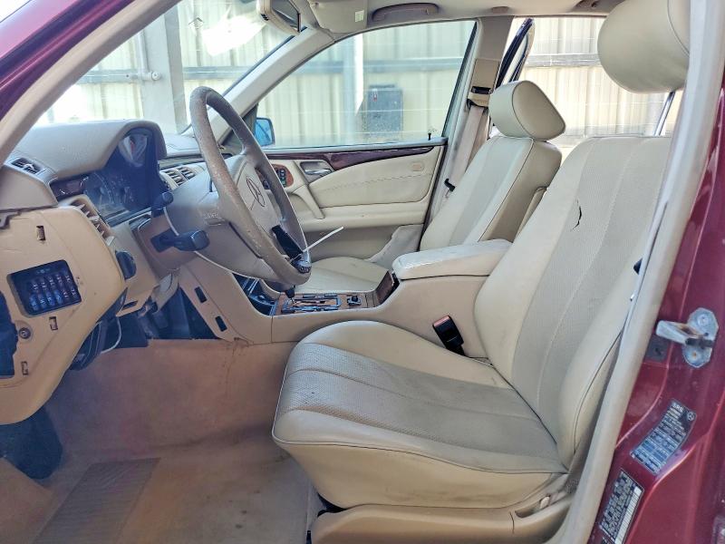 55904366 :رقم المزاد ، WDBJF25H8XA825025 vin ، 1999 Mercedes-benz E مزاد بيع