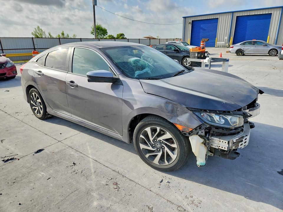 58826946 :رقم المزاد ، 19XFC2F78HE229854 vin ، 2017 Honda Civic مزاد بيع