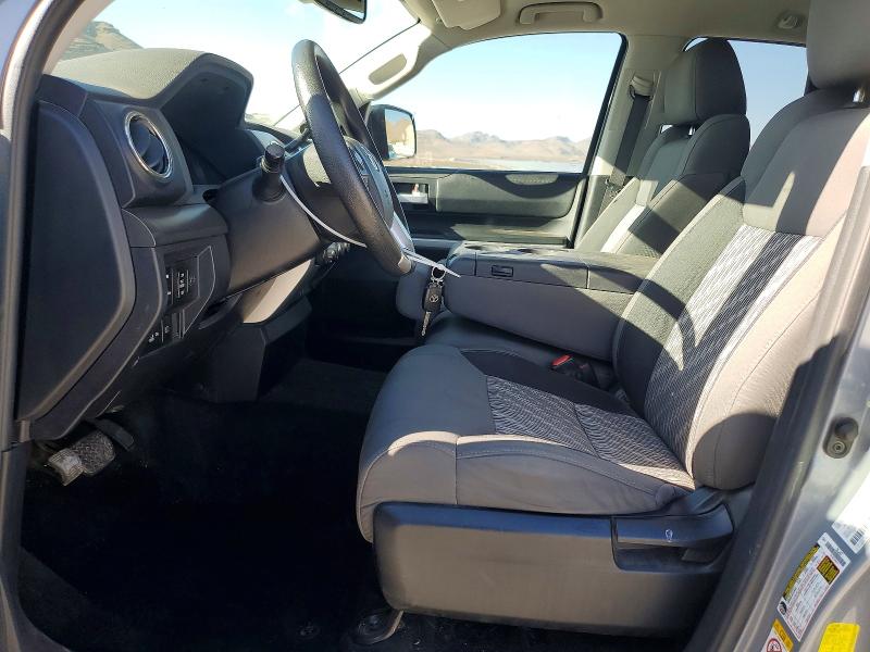 55536526 :رقم المزاد ، 5TFUY5F1XLX872401 vin ، 2020 Toyota Tundra مزاد بيع