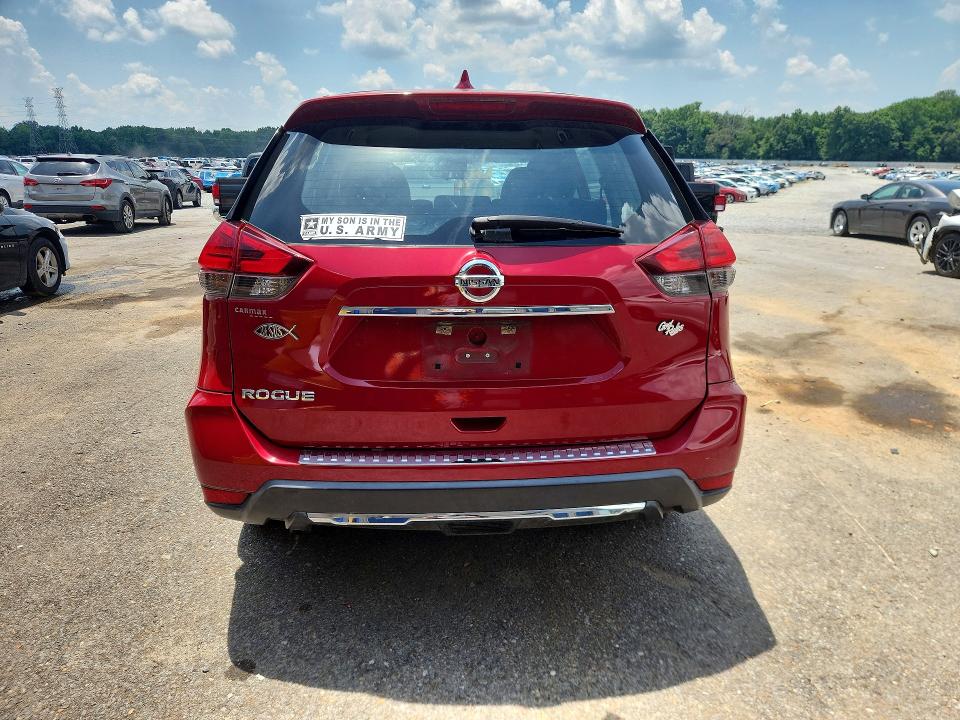 2017 Nissan Rogue მანქანა იყიდება აუქციონზე, vin: 5N1AT2MT4HC777377, აუქციონის ნომერი: 55581826