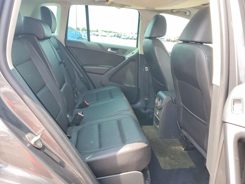 2015 Volkswagen Tiguan მანქანა იყიდება აუქციონზე, vin: WVGAV7AX7FW516013, აუქციონის ნომერი: 85992025