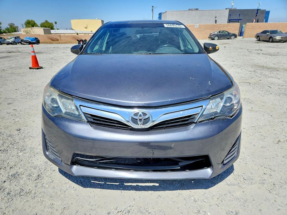 2013 Toyota Camry მანქანა იყიდება აუქციონზე, vin: 4T1BF1FK7DU663565, აუქციონის ნომერი: 56890276