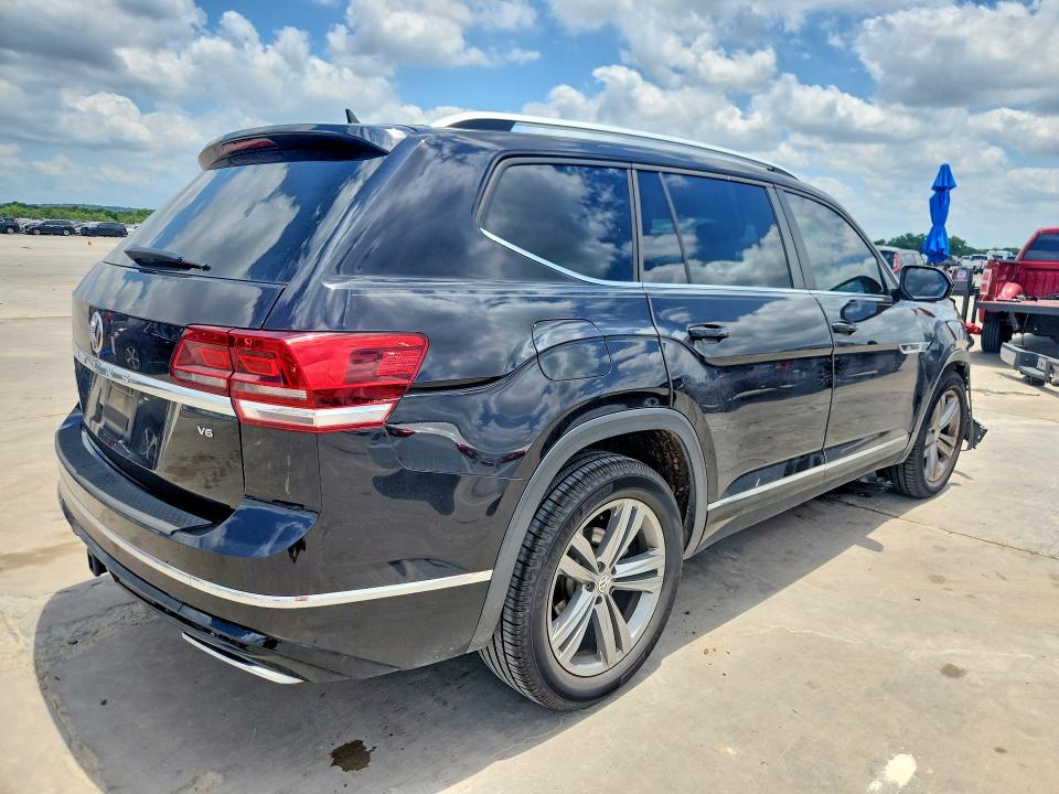 Продаж на аукціоні авто 2018 Volkswagen Atlas, vin: 1V2FR2CA5JC581719, номер лоту: 57230316