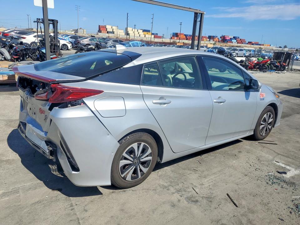 Продажа на аукционе авто 2017 Toyota Prius Prime, vin: JTDKARFP1H3005426, номер лота: 57505836