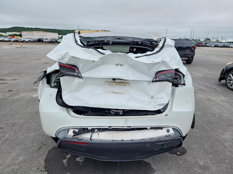 Продажа на аукционе авто 2025 Tesla Model Y, vin: 7SAYGAEE8SF247833, номер лота: 57669996