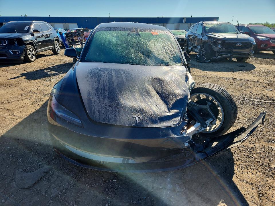 58443896 :رقم المزاد ، 5YJ3E1EB7RF832948 vin ، 2024 Tesla Model 3 مزاد بيع