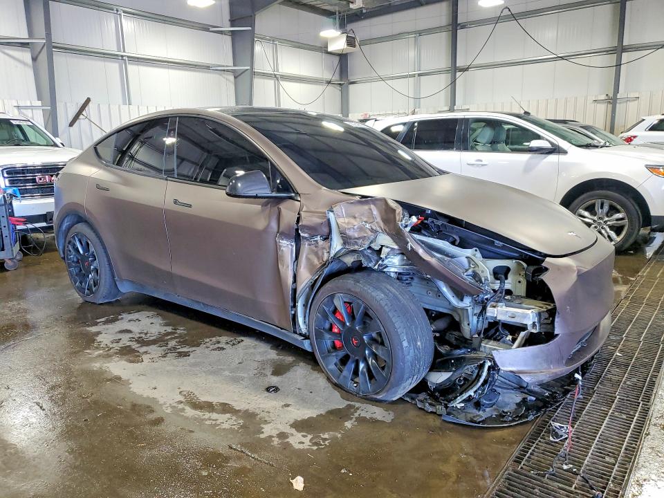 58064666 :رقم المزاد ، 7SAYGDEE2RF164989 vin ، 2024 Tesla Model Y مزاد بيع