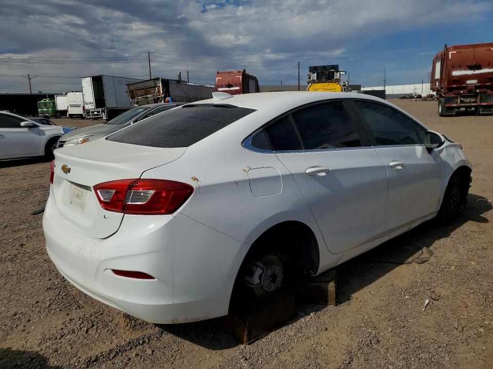 Aukcja sprzedaży 2018 Chevrolet Cruze, vin: 1G1BE5SM5J7192668, numer aukcji: 56322406