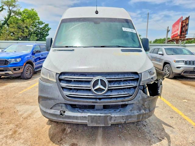 58400936 :رقم المزاد ، W1Y4EDHY3MT077191 vin ، 2021 Mercedes-benz Sprinter مزاد بيع