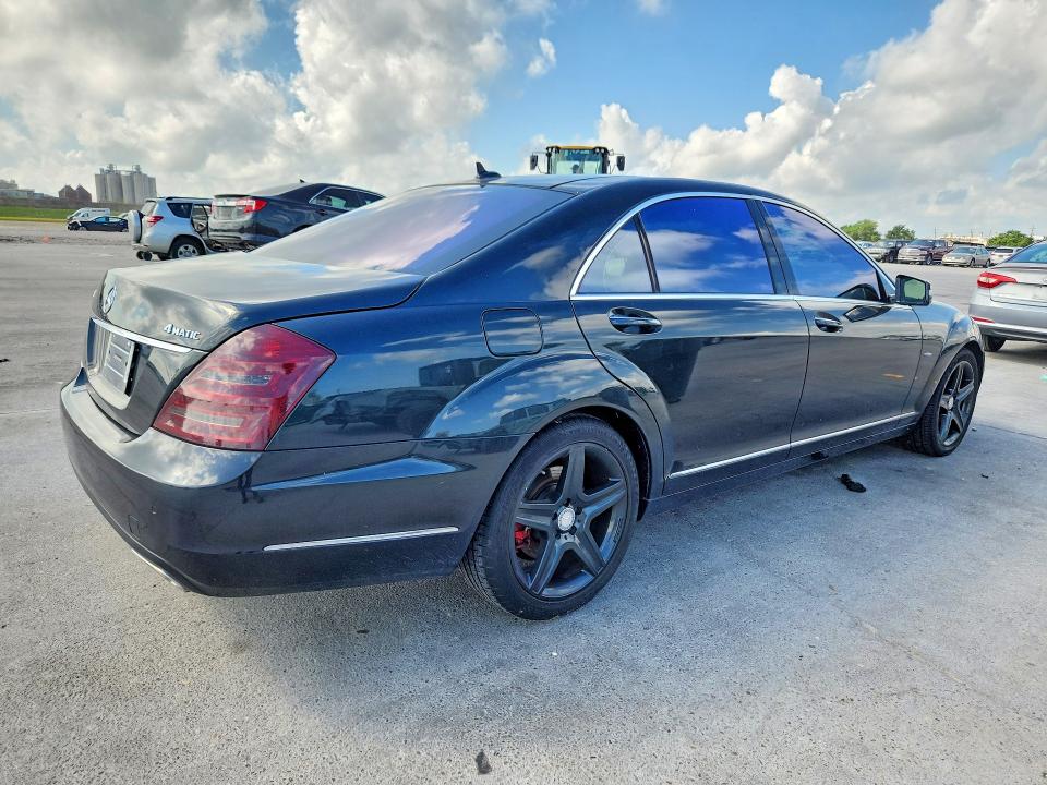 2012 Mercedes-benz S მანქანა იყიდება აუქციონზე, vin: WDDNG9EB1CA436313, აუქციონის ნომერი: 59257746