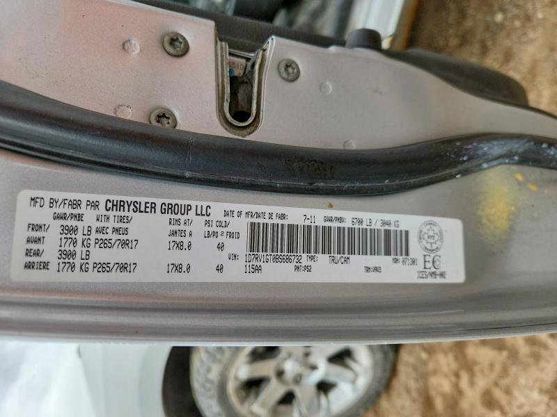 55933276 :رقم المزاد ، 1D7RV1GT0BS686732 vin ، 2011 Dodge Ram 1500 مزاد بيع