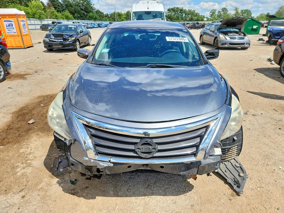 2015 Nissan Altima მანქანა იყიდება აუქციონზე, vin: 1N4AL3AP9FN307113, აუქციონის ნომერი: 57522086