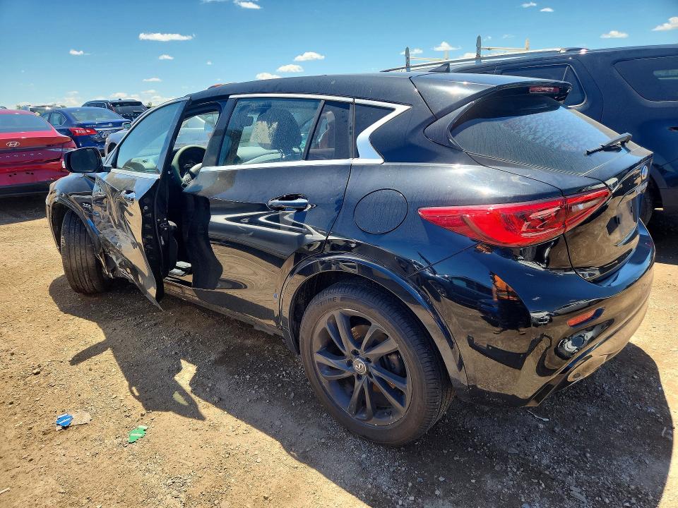 57330196 :رقم المزاد ، SJKCH5CP8HA033259 vin ، 2017 Infiniti Qx30 مزاد بيع