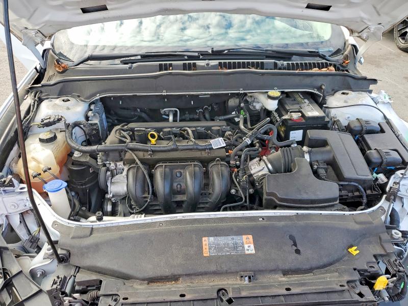 58060776 :رقم المزاد ، 3FA6P0H72JR277988 vin ، 2018 Ford Fusion مزاد بيع