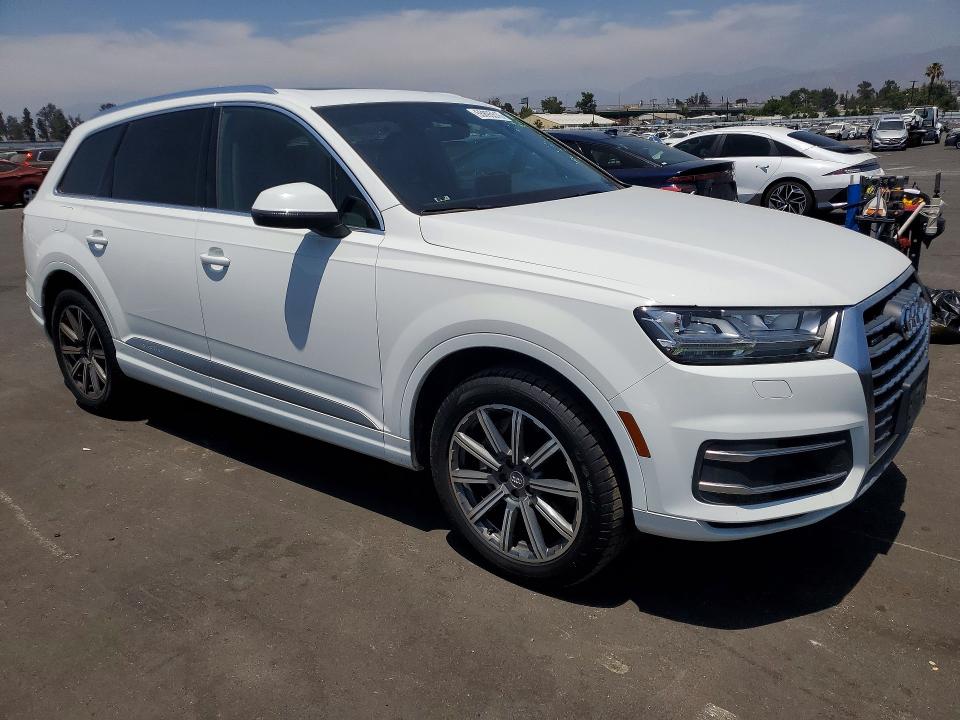55895516 :رقم المزاد ، WA1LAAF76HD025889 vin ، 2017 Audi Q7 مزاد بيع