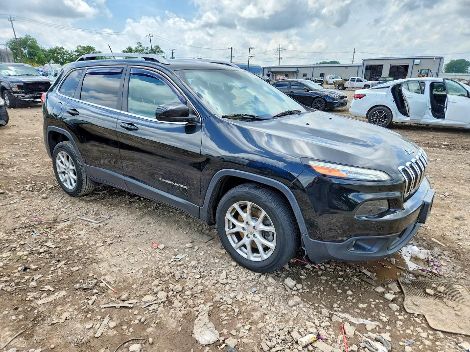 56850776 :رقم المزاد ، 1C4PJLCB7FW721433 vin ، 2015 Jeep Cherokee مزاد بيع
