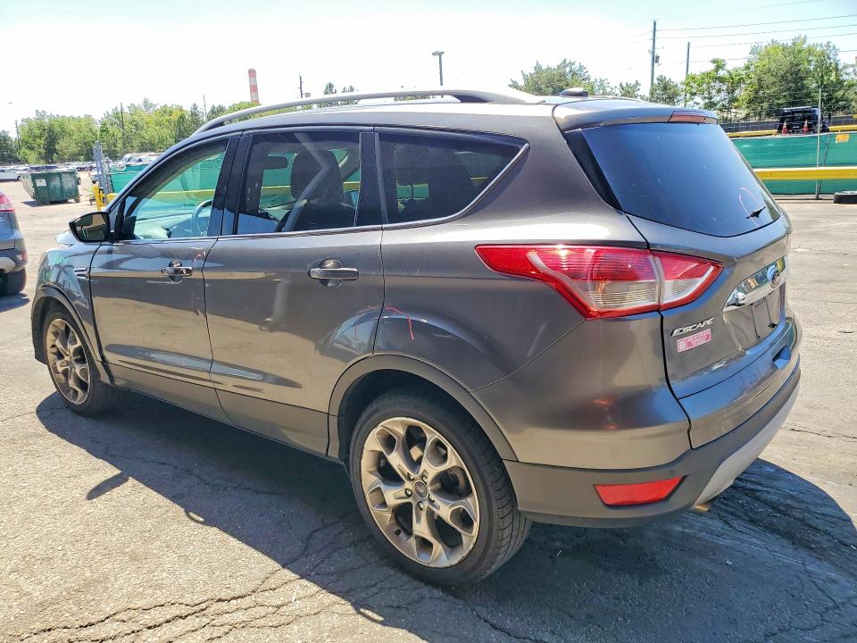 2014 Ford Escape მანქანა იყიდება აუქციონზე, vin: 1FMCU9J95EUA02292, აუქციონის ნომერი: 85608005