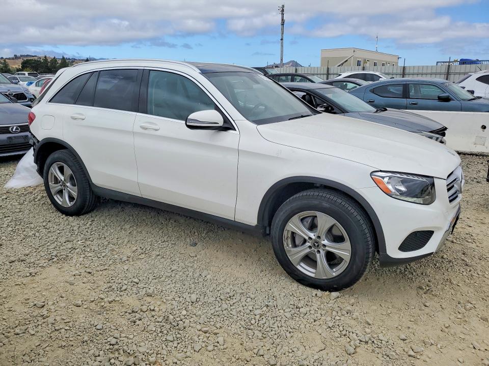 57678966 :رقم المزاد ، WDC0G4JB9JV098379 vin ، 2018 Mercedes-benz Glc مزاد بيع