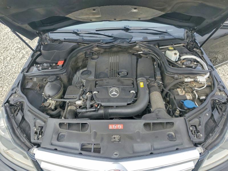Продаж на аукціоні авто 2012 Mercedes-benz C, vin: WDDGF4HB0CA644287, номер лоту: 57586046