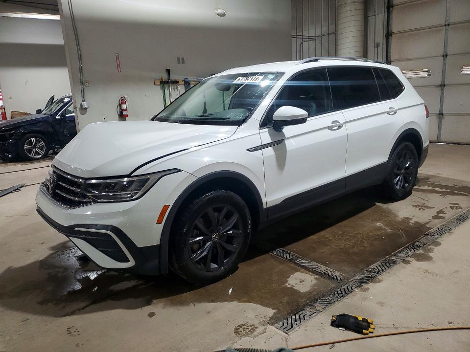 Продажа на аукционе авто 2024 Volkswagen Tiguan, vin: 3VV2B7AX3RM032928, номер лота: 57684516