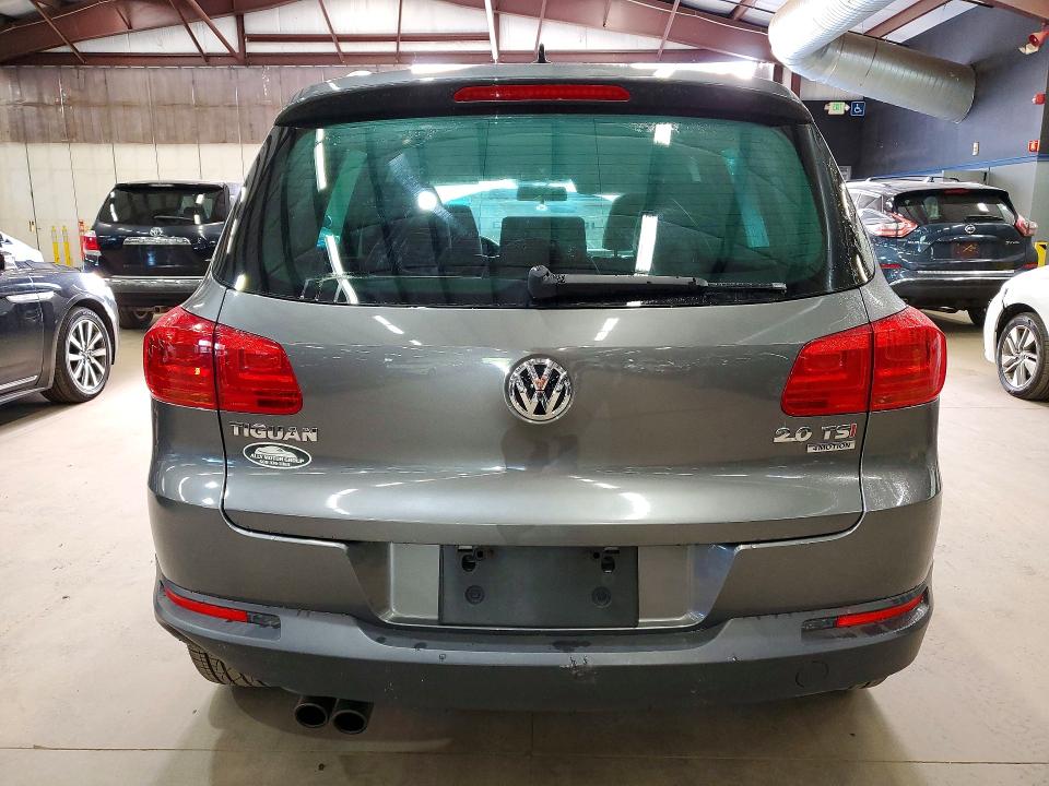 Aukcja sprzedaży 2015 Volkswagen Tiguan, vin: WVGBV7AX5FW586596, numer aukcji: 55981926