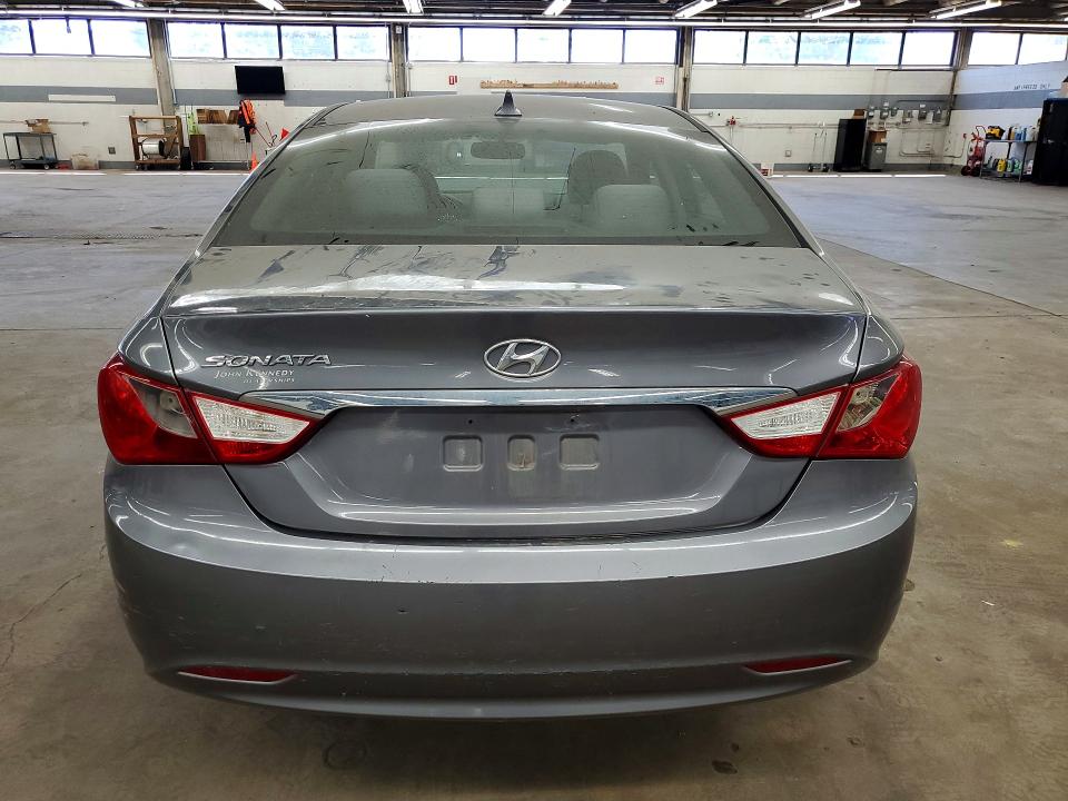 57640876 :رقم المزاد ، 5NPEB4ACXBH233650 vin ، 2011 Hyundai Sonata مزاد بيع