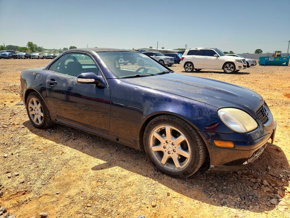 Продажа на аукционе авто 2001 Mercedes-benz Slk, vin: WDBKK49FX1F182160, номер лота: 58212006
