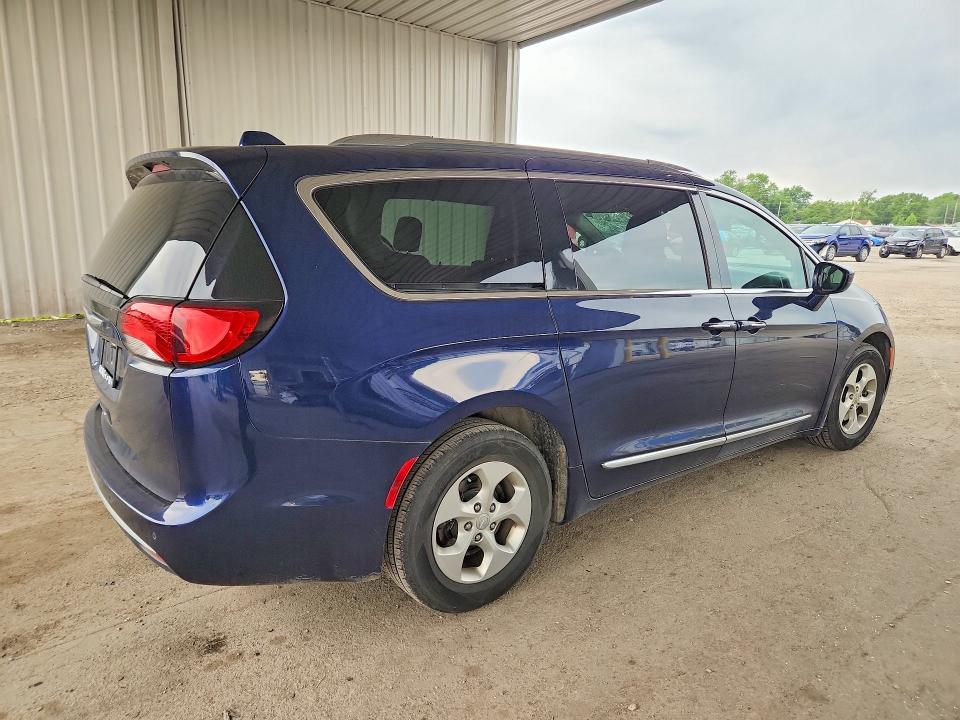 Продаж на аукціоні авто 2017 Chrysler Pacifica, vin: 2C4RC1EG9HR669802, номер лоту: 58875586