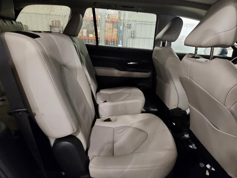 2026 Toyota Grand Highlander მანქანა იყიდება აუქციონზე, vin: 5TDAAAB58TS104589, აუქციონის ნომერი: 57027296