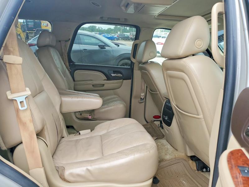 55957826 :رقم المزاد ، 1GKFK63857J315460 vin ، 2007 Gmc Yukon مزاد بيع