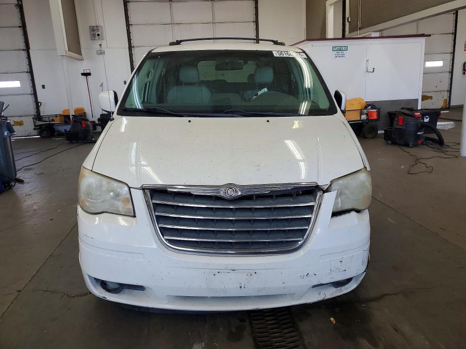 56166176 :رقم المزاد ، 2A8HR54119R640688 vin ، 2009 Chrysler Town & Country مزاد بيع