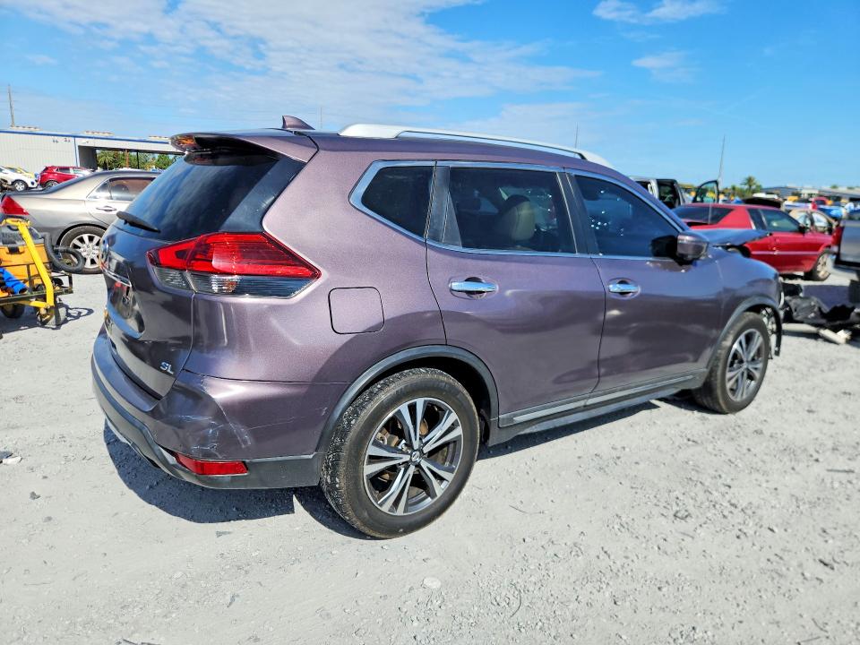 2017 Nissan Rogue მანქანა იყიდება აუქციონზე, vin: 5N1AT2MT2HC749514, აუქციონის ნომერი: 56328236
