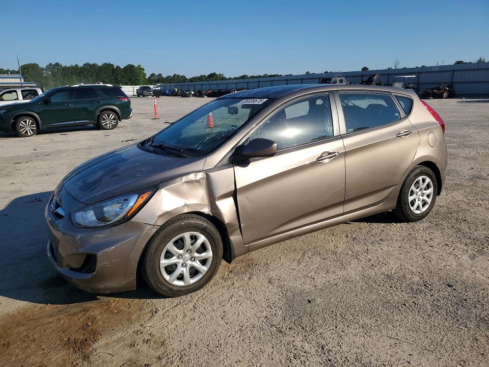 2013 Hyundai Accent მანქანა იყიდება აუქციონზე, vin: KMHCT5AE9DU084504, აუქციონის ნომერი: 55839676