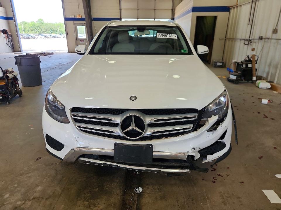 58401056 :رقم المزاد ، WDC0G4KB3GF076900 vin ، 2016 Mercedes-benz Glc مزاد بيع