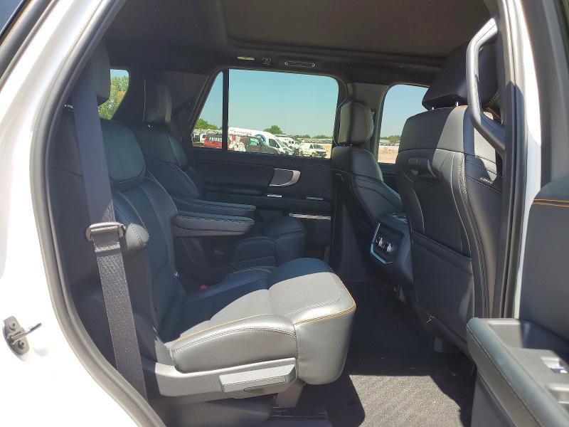 Продажа на аукционе авто 2025 Ford Expedition, vin: 1FMJU1RG9SEA69673, номер лота: 53411136