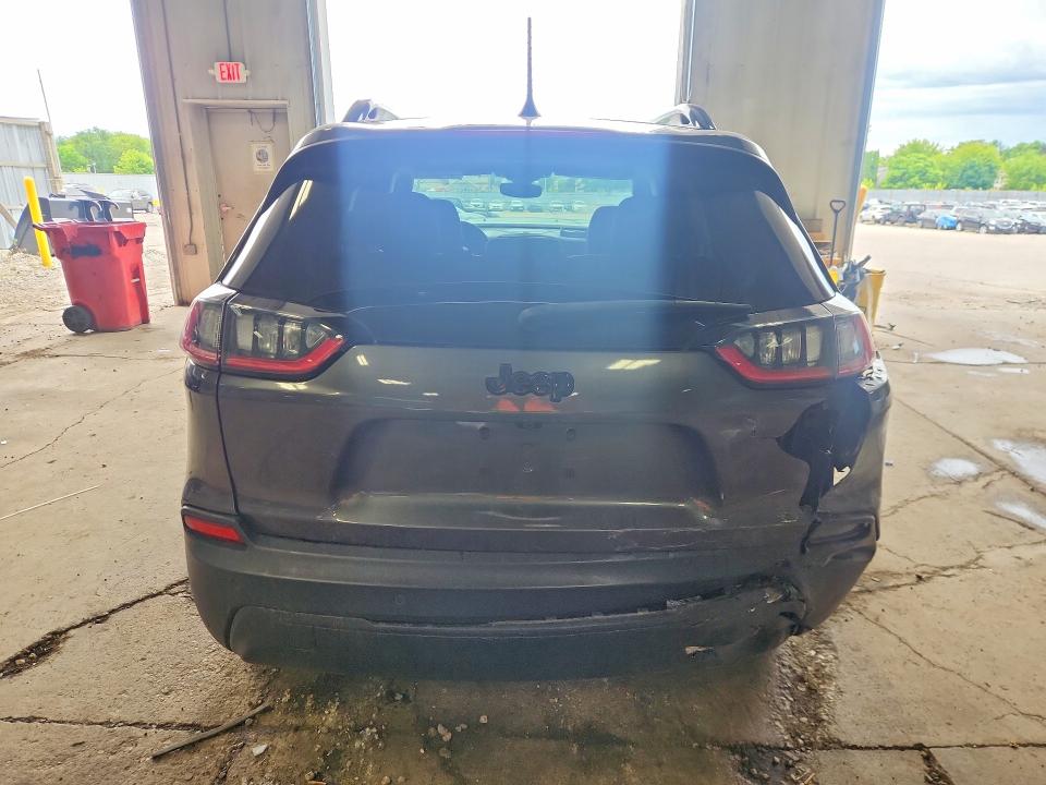 2019 Jeep Cherokee მანქანა იყიდება აუქციონზე, vin: 1C4PJLLB4KD439577, აუქციონის ნომერი: 57196456