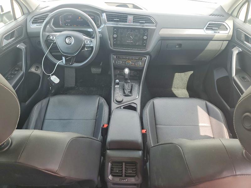 56302736 :رقم المزاد ، 3VV2B7AX5MM045690 vin ، 2021 Volkswagen Tiguan مزاد بيع