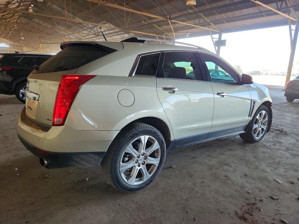 54684236 :رقم المزاد ، 3GYFNCE39ES646700 vin ، 2014 Cadillac Srx مزاد بيع