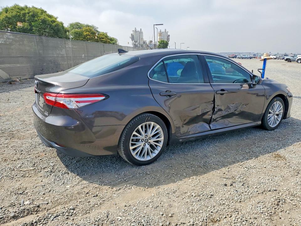 Продаж на аукціоні авто 2019 Toyota Camry Hybrid, vin: 4T1B21HK3KU013492, номер лоту: 56351546