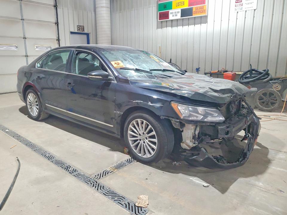 Продажа на аукционе авто 2017 Volkswagen Passat, vin: 1VWBT7A37HC053948, номер лота: 58700256