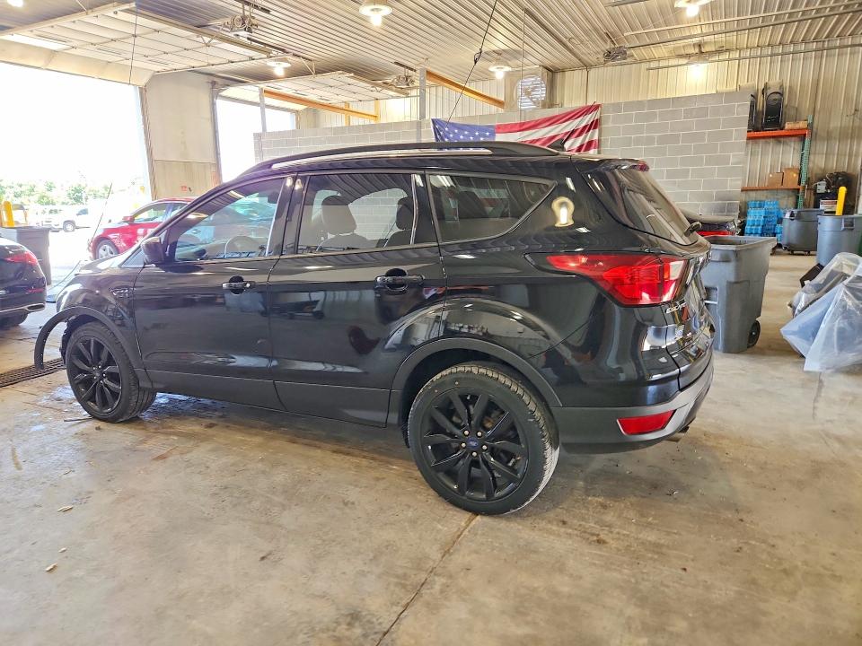 Продажа на аукционе авто 2019 Ford Escape, vin: 1FMCU0GD5KUB30003, номер лота: 59107426