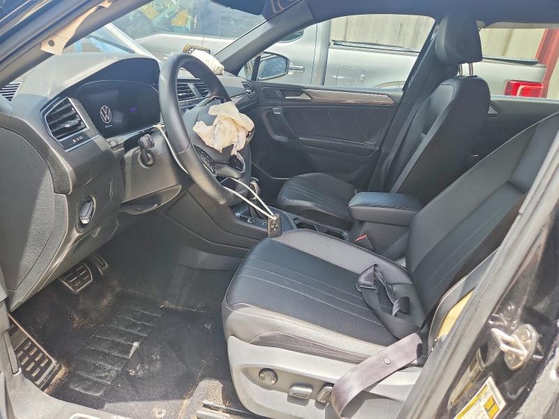 55366576 :رقم المزاد ، 3VVCB7AX2NM118486 vin ، 2022 Volkswagen Tiguan مزاد بيع